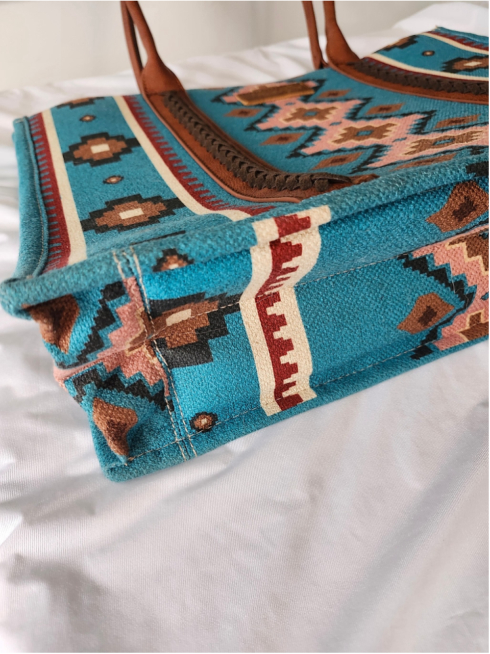 Women's Wrangler Tote Bag One Size Blue Brown Southwestern Pattern - Picture 12 of 15